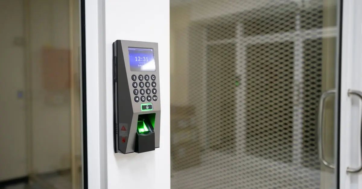 Serrures électroniques : Avantages et inconvénients à considérer